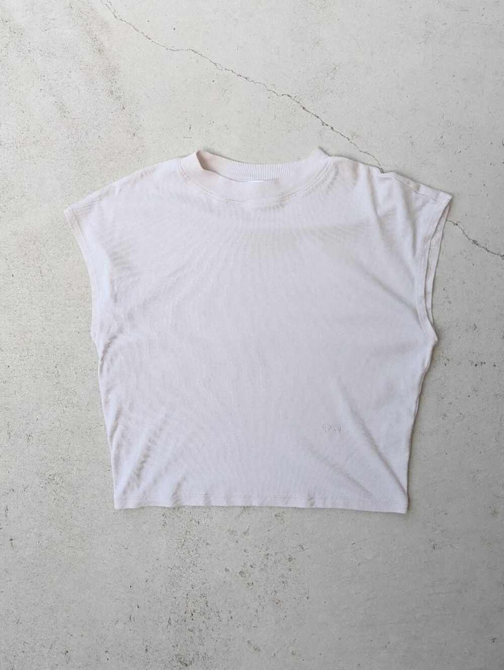 FRAME Cream Cropped Muscle Tee